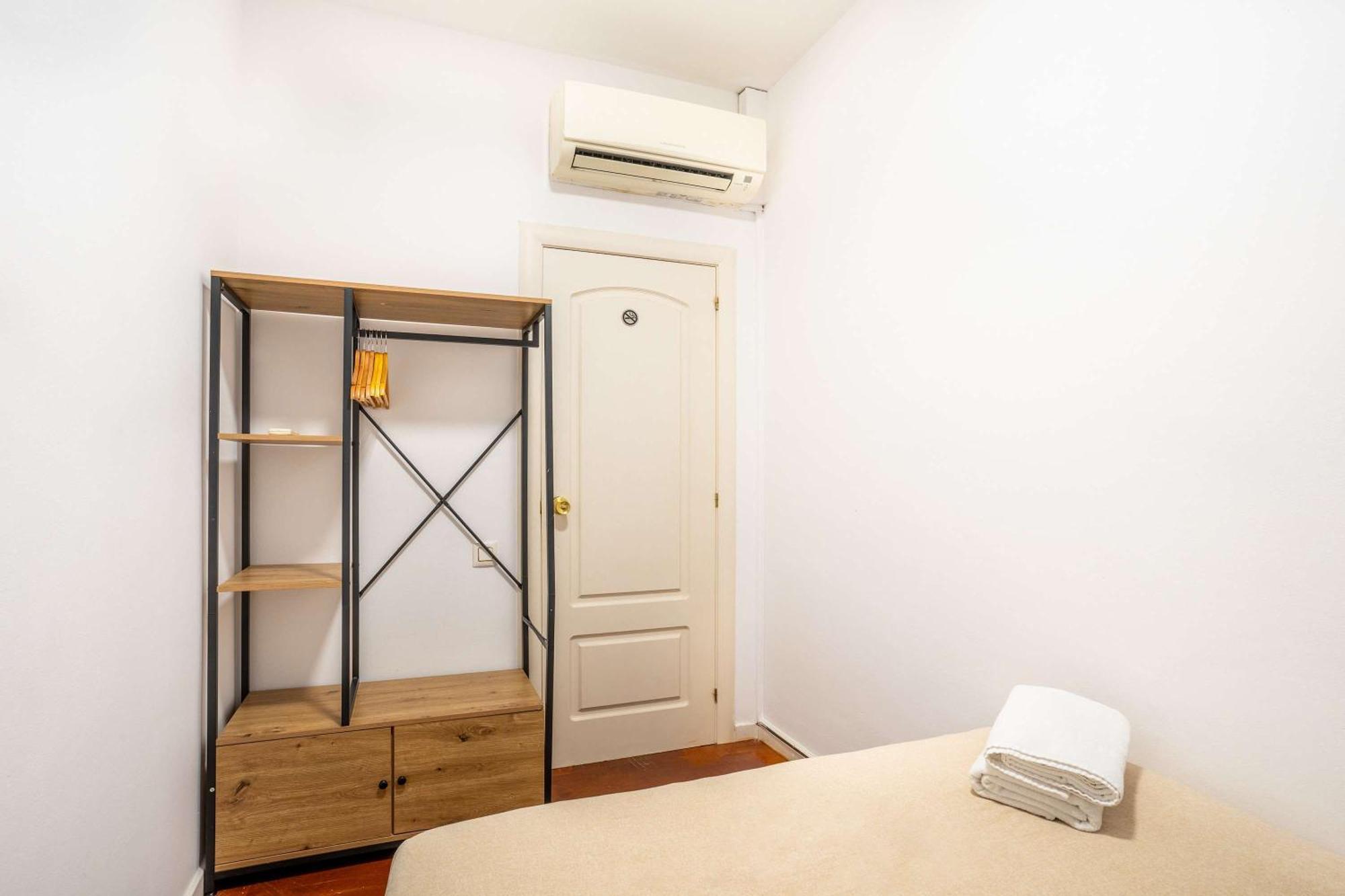 Next To Sagrada Familia 4-Bedroom Apartment Барселона Екстер'єр фото