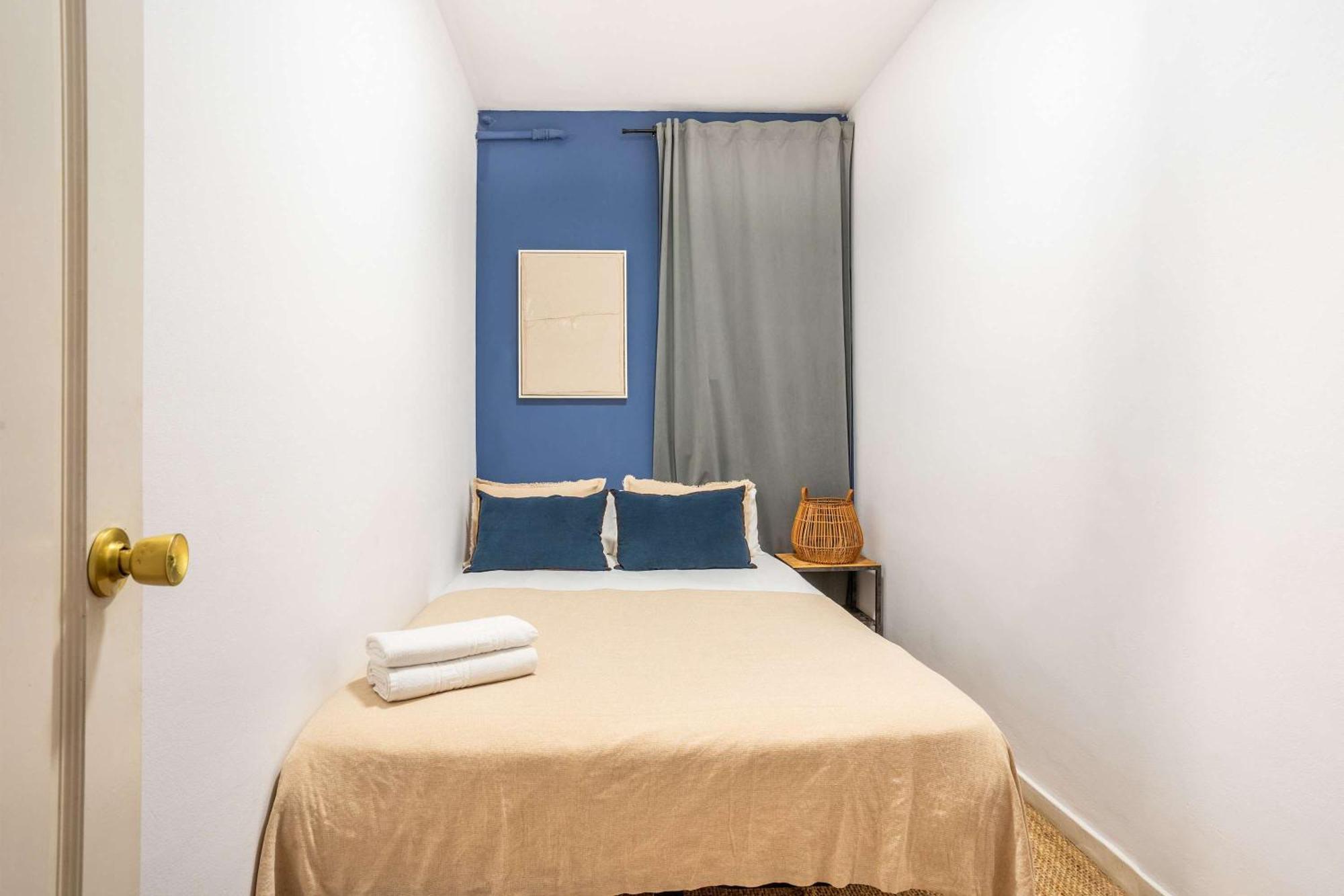 Next To Sagrada Familia 4-Bedroom Apartment Барселона Екстер'єр фото