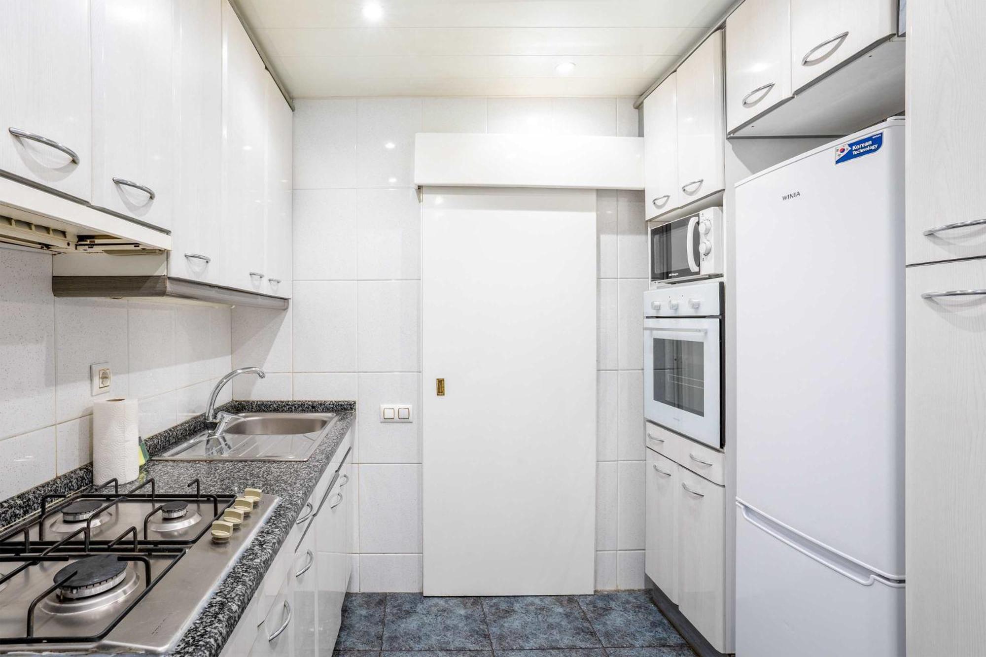 Next To Sagrada Familia 4-Bedroom Apartment Барселона Екстер'єр фото